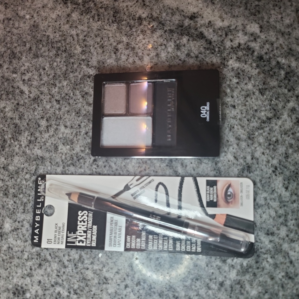 Maybelline New York Black Eyeliner and Smokey Eyeshadow Pallete Lot